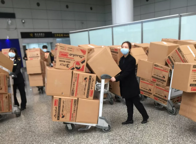 【中國免稅人在行動(dòng)·一線直擊篇】之六： 戰(zhàn)“疫”一線的陽光衛(wèi)士，愛心傳遞暖人心